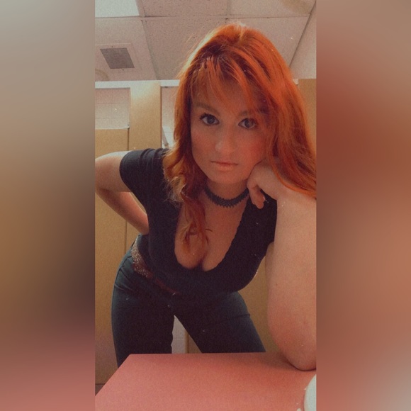 If it’s something I’ll wear, then I’ll share! - Picture 2 of 4